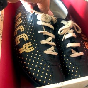 Gucci GUCCY Mens size 44 Italy / 10.5 US